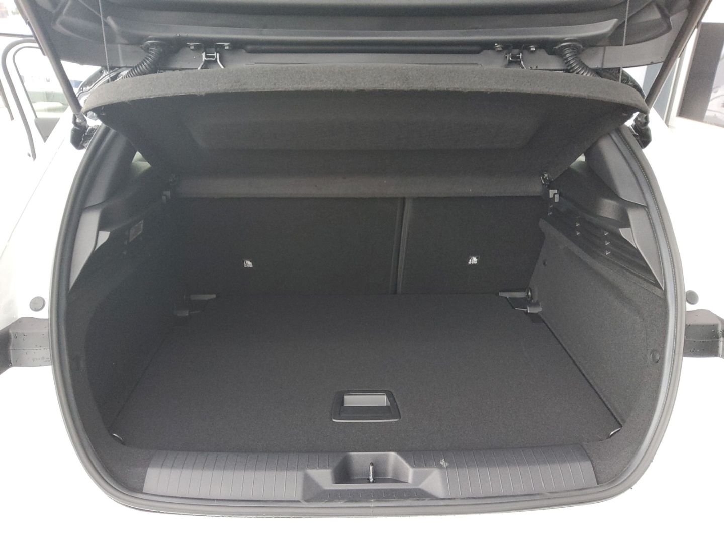 Fahrzeugabbildung Opel Astra GS Line, HUD, Navi, 360Kamera, LED, SHZ, A