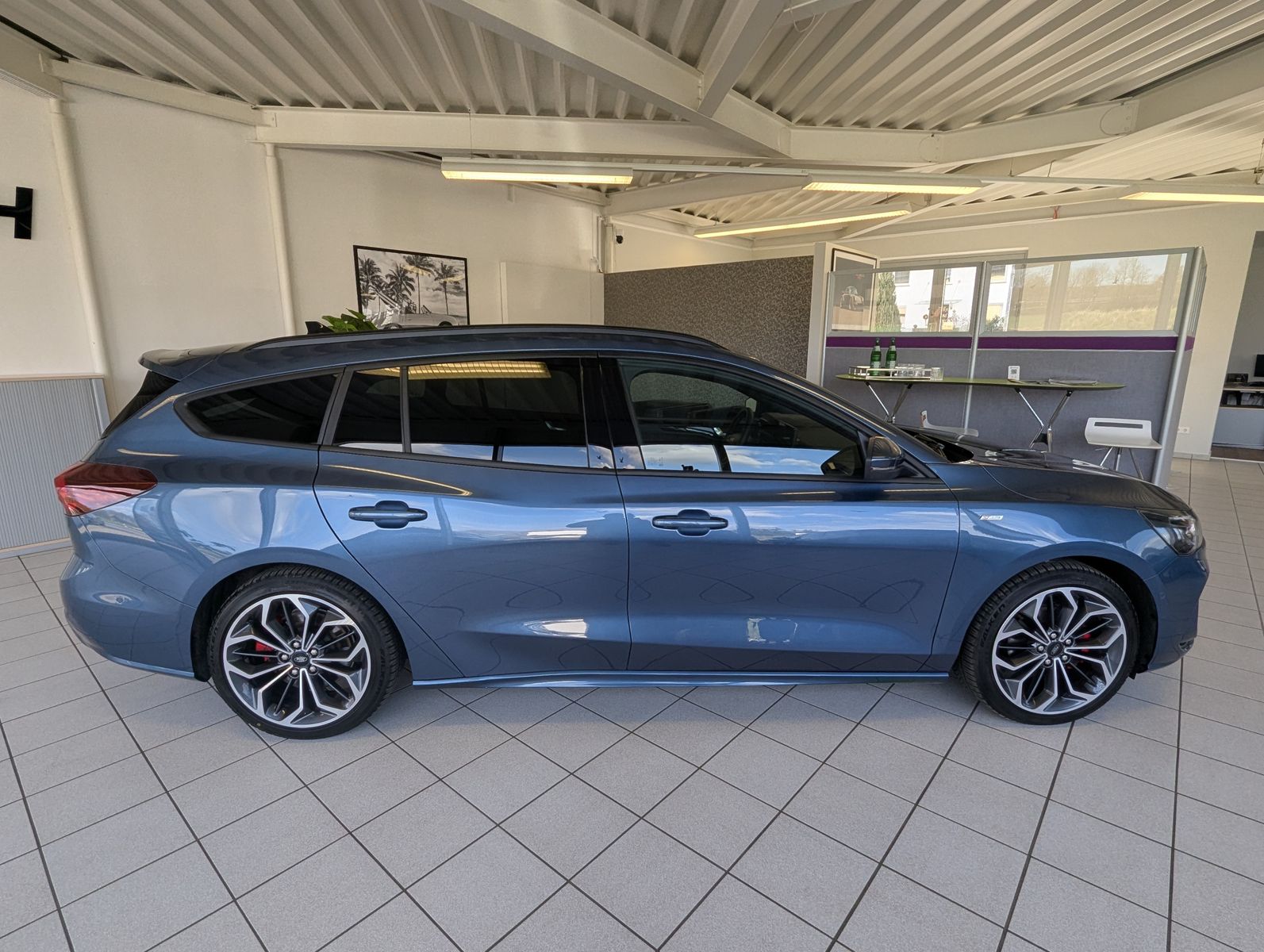Fahrzeugabbildung Ford Focus 1.0 ST-Line X Styling Matrix B&amp;O Pano 18"