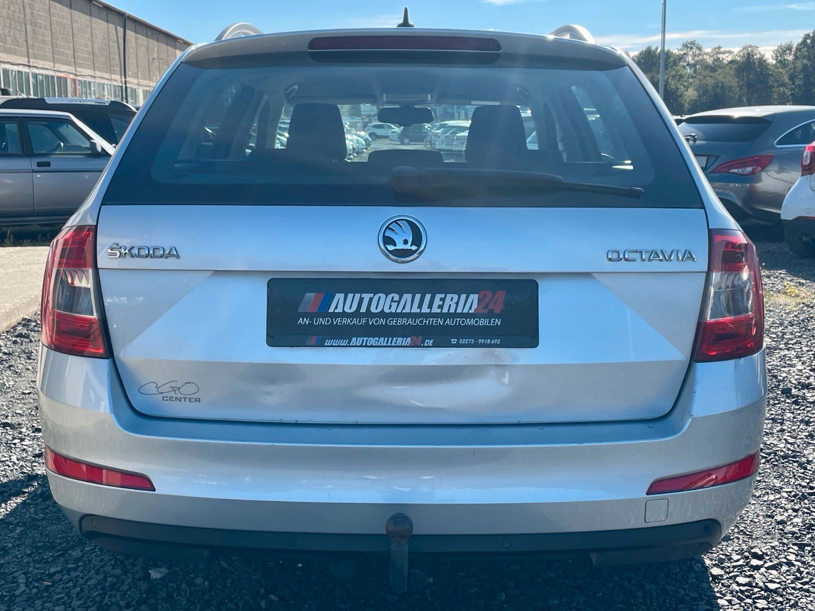 Fahrzeugabbildung SKODA Octavia 1.6 TDI Combi Ambition Aut. Navi AHK PDC