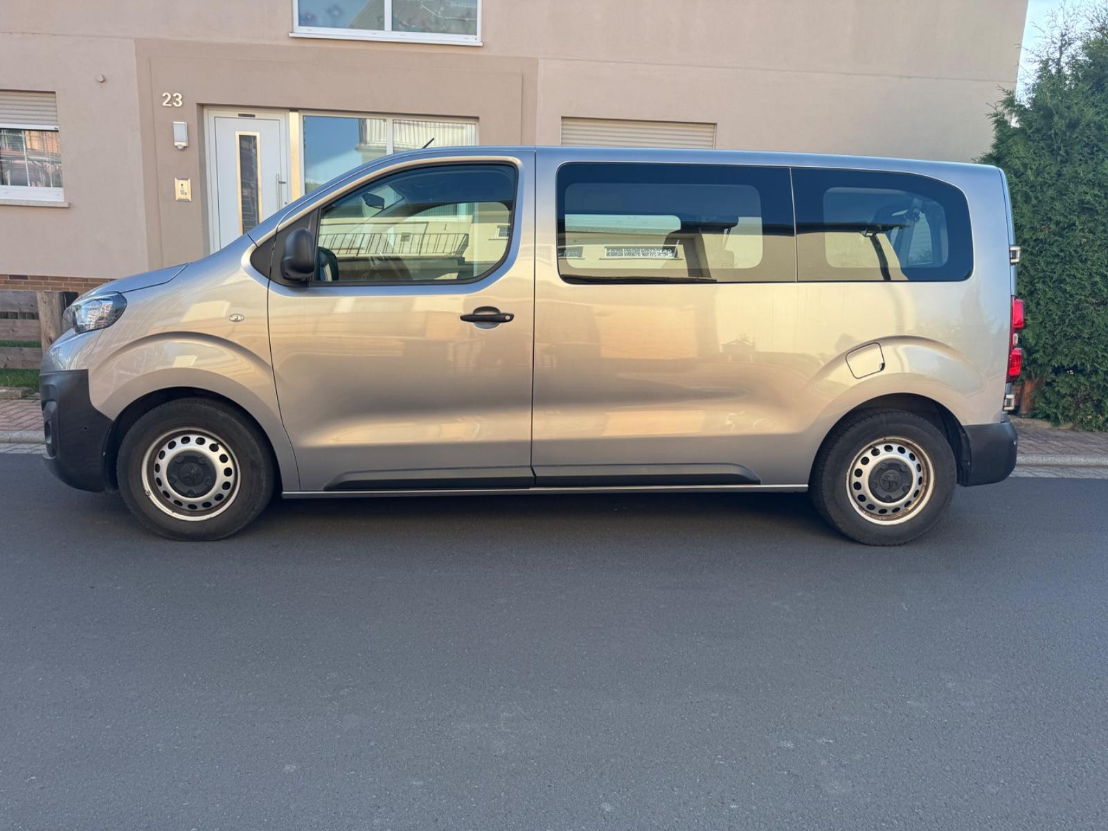 Peugeot Expert Traveller L2 8Sitzer 2xPDC+NAVI+Tempomat