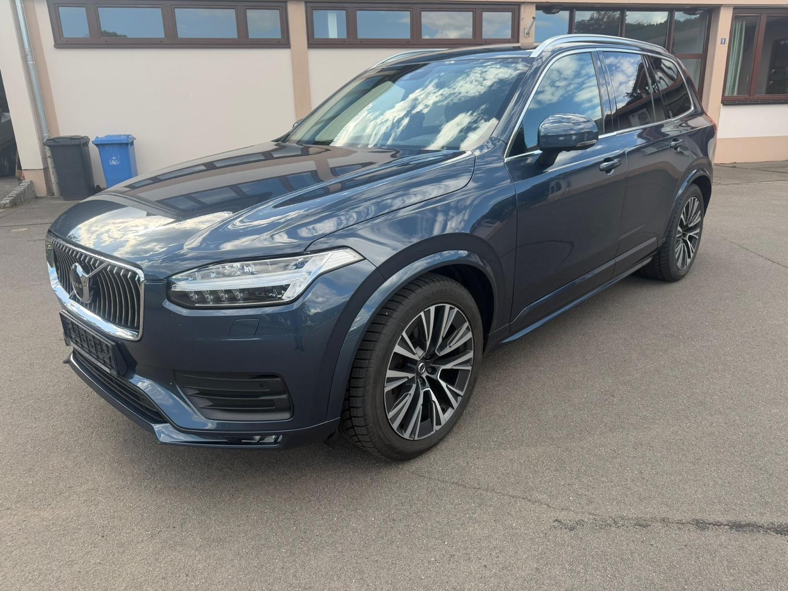 Volvo XC90 B5 MOMENTUM PRO AHK+LEDER+STANDHZG+1.HD