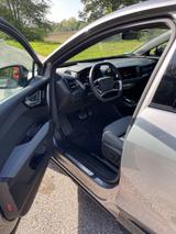 Audi Q4 e-tron 50 e-tron quattro - S-line SB Garantie - Audi Q4 e-tron von privat