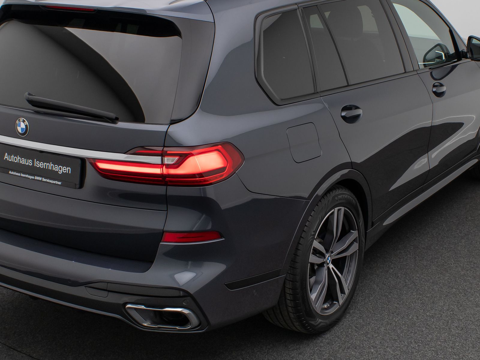 Fahrzeugabbildung BMW X7 xD40d M Sport Panorama 360°Laser HUD SoftCL