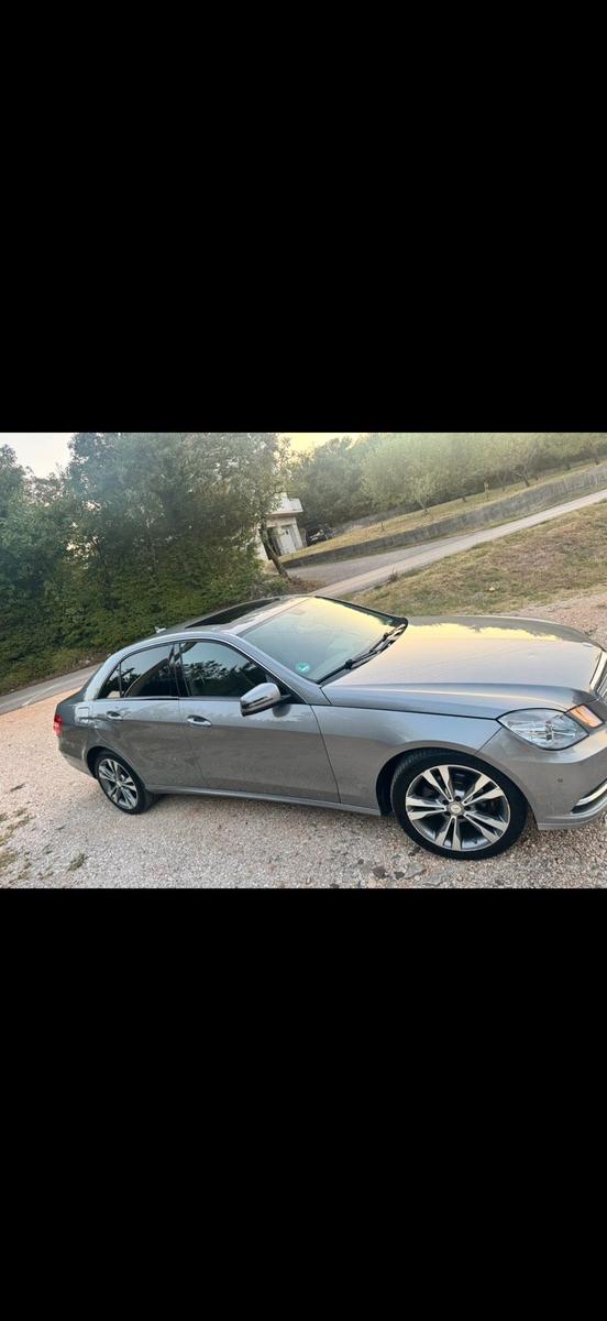 Mercedes-Benz E 220