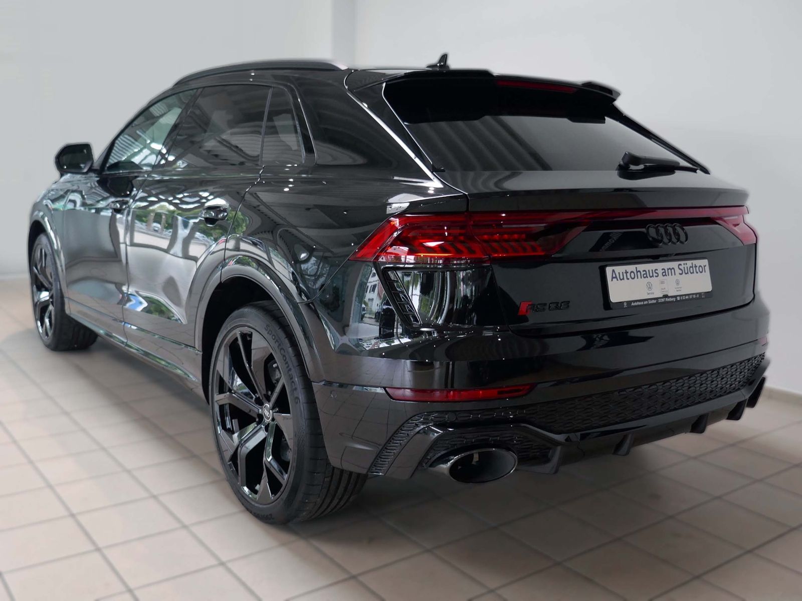 Fahrzeugabbildung Audi RS Q8 quattro 4.0 V8 441 kW | LED RFK AHK Navi