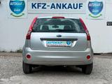 Ford Fiesta Connection - Ford Fiesta Connection mit Benzin-Antrieb