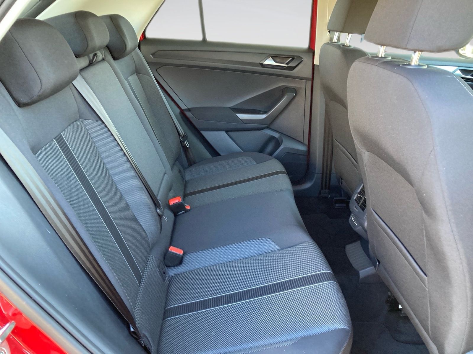 Volkswagen T-Roc - Bild 10