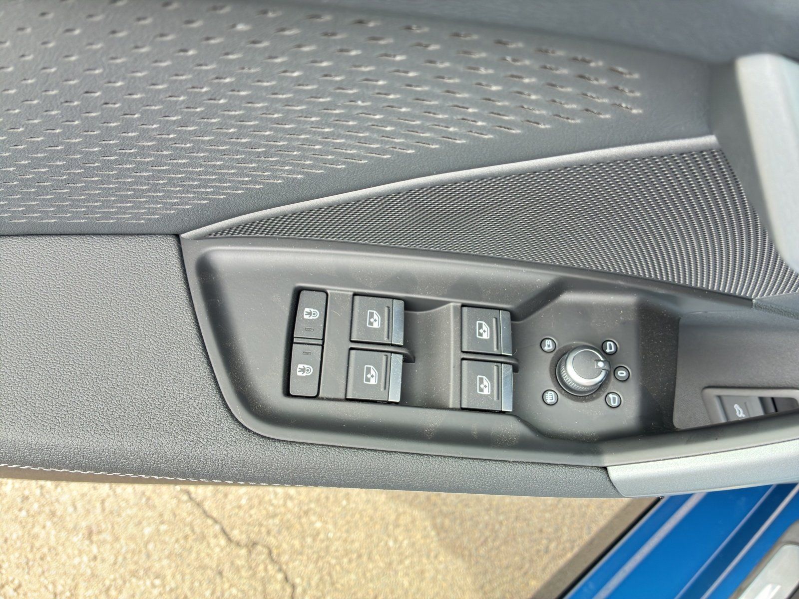 Fahrzeugabbildung Audi A3 Sportback 1.5 TFSI S-Line 360,Kamera,LED,SHZ