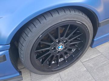 صورة مصغرة 11 لـ 1992 BMW 330