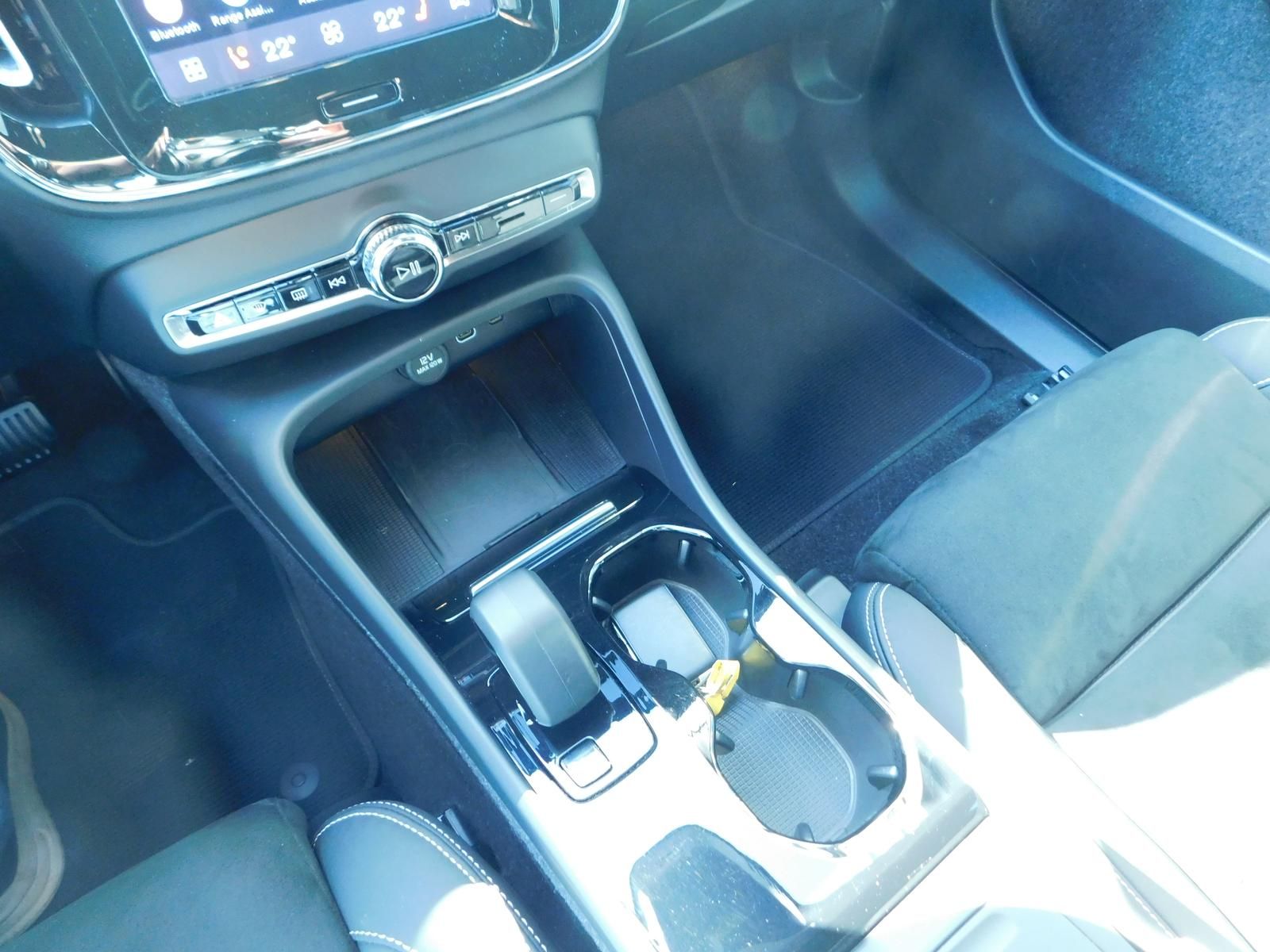 Fahrzeugabbildung Volvo XC40 Single Motor Recharge Core