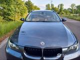 BMW 320i touring -
