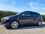Mercedes-Benz B 200  Ausstattung *Urban* L... - Mercedes-Benz B 200 in Oldenburg