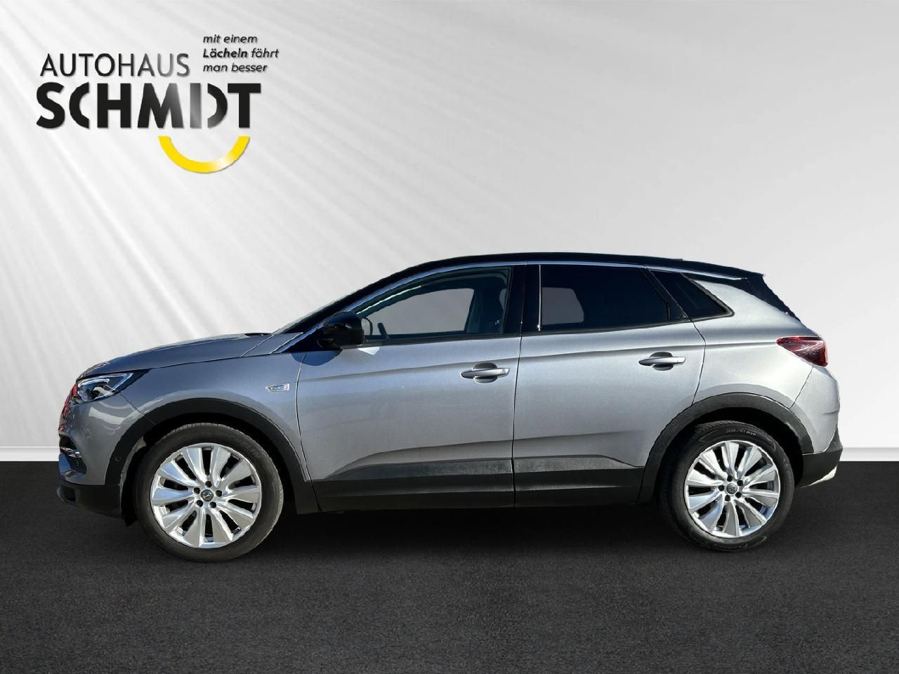 Fahrzeugabbildung Opel Grandland Ultimate 1.6 AT, AHK