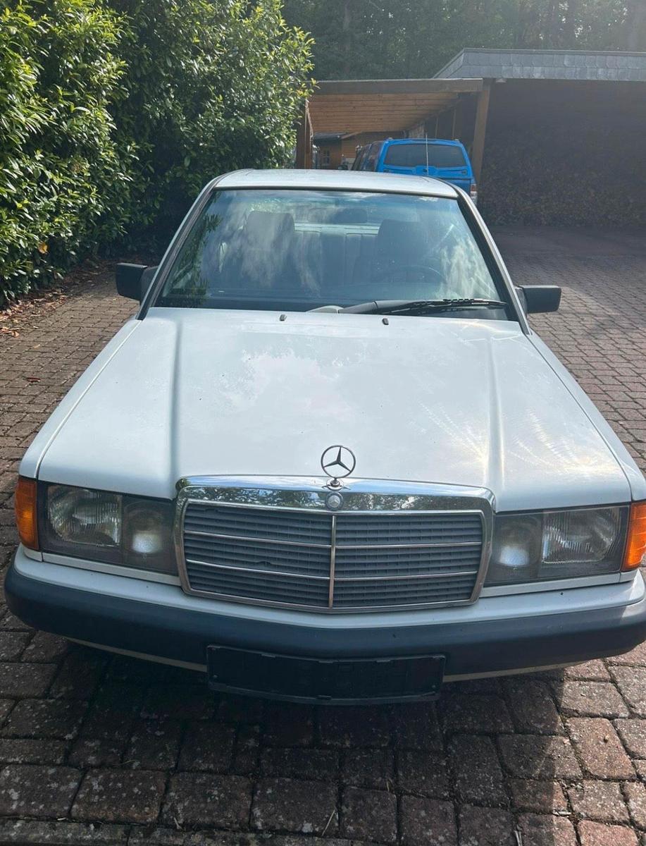 Mercedes-Benz 190