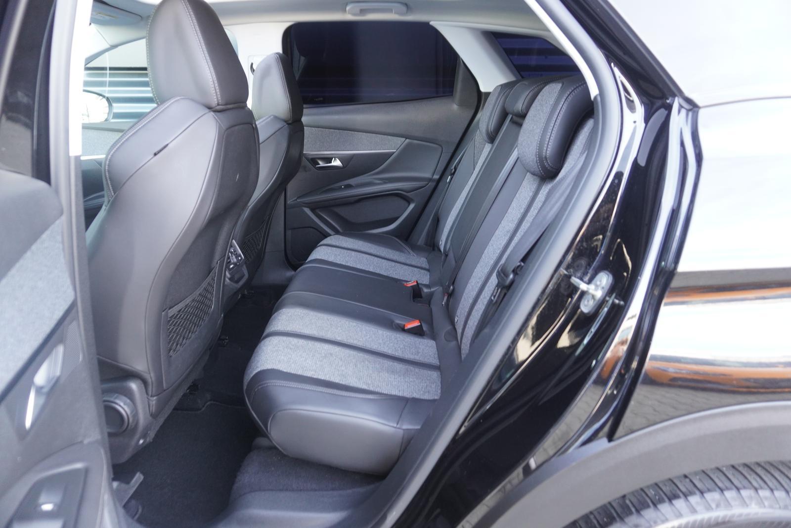 Peugeot 3008 ALLURE|AUTOMATIK|PANORAMA|NAVI|LED|TEMPOMAT