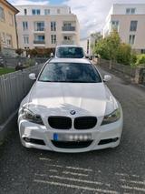 BMW 320i Touring M-Sportpaket - BMW 320 aus 2009: Kombi, 320i