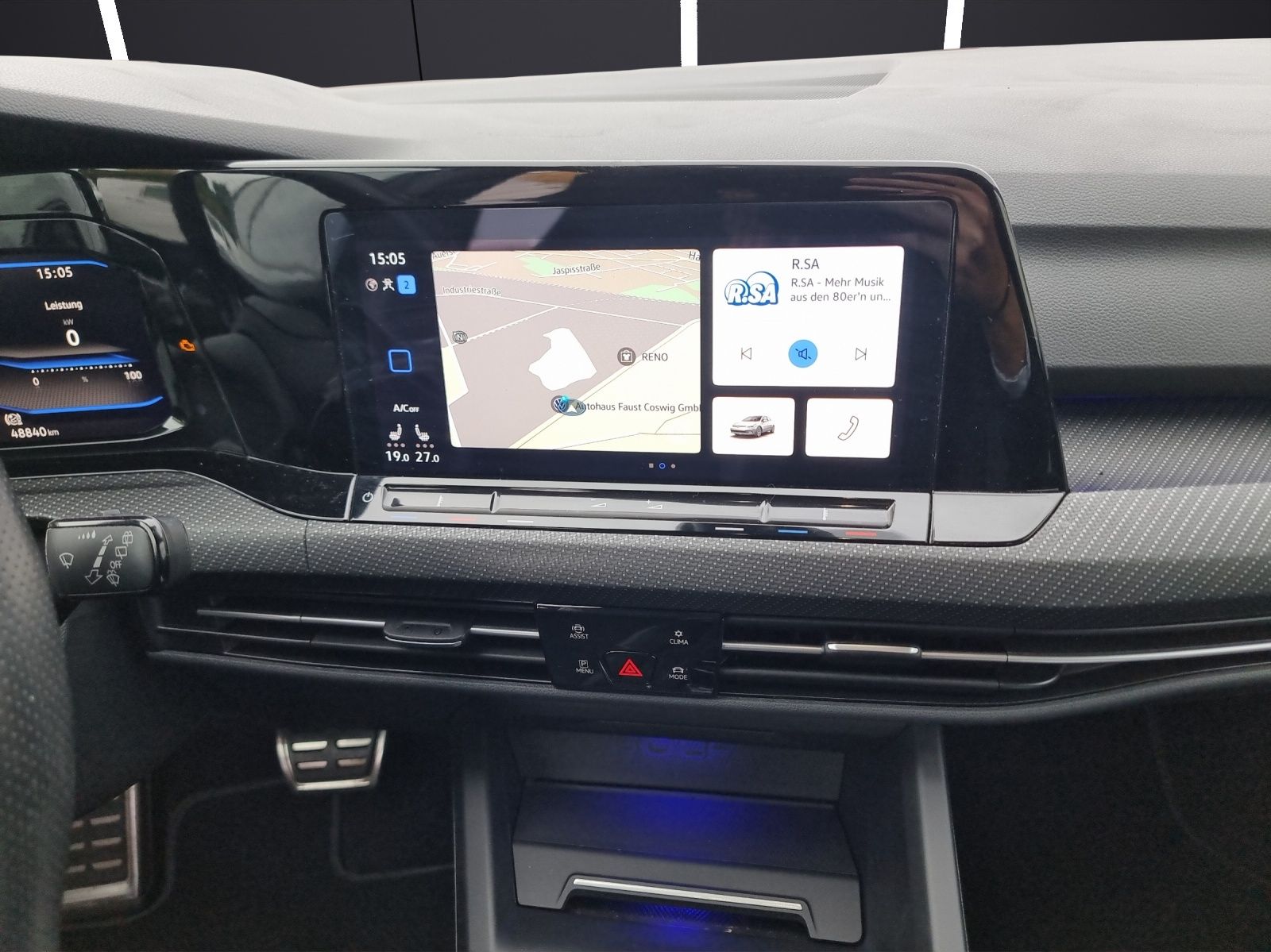 Fahrzeugabbildung Volkswagen Golf VIII R 4M  DSG Matrix Navi Harman AID ACC R