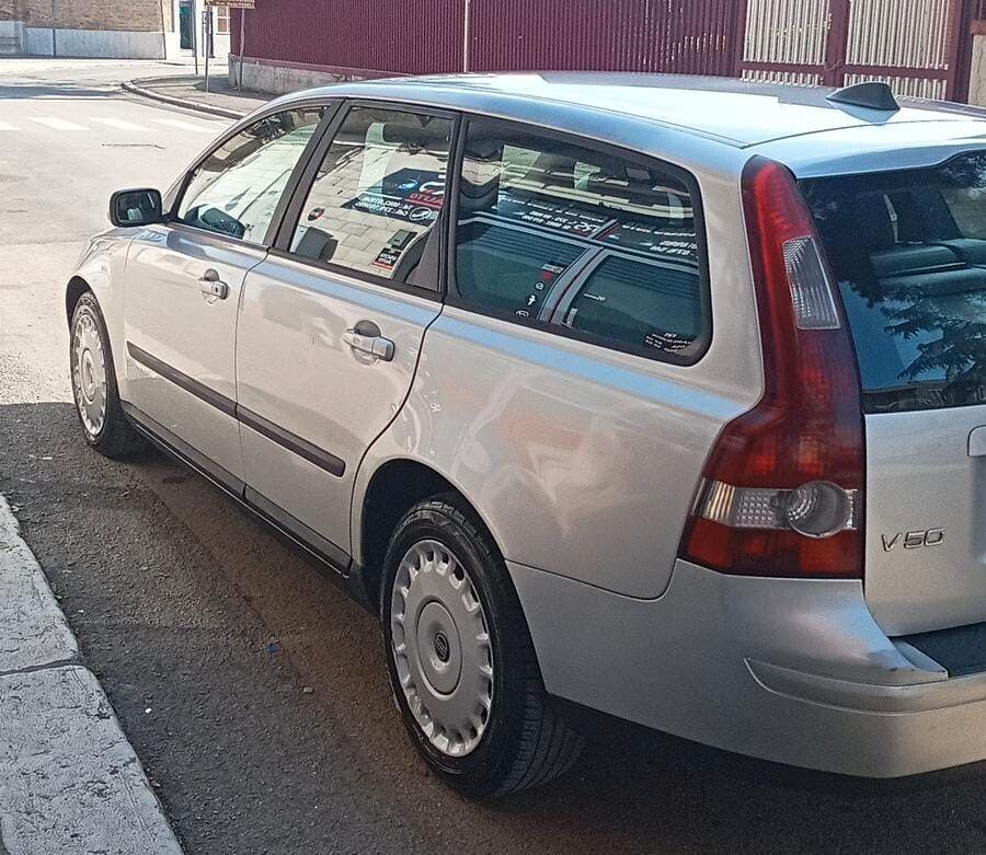 Volvo V50 2006 — photo 15