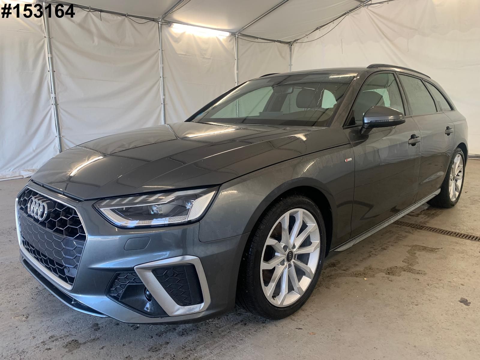 Audi A4 - 1