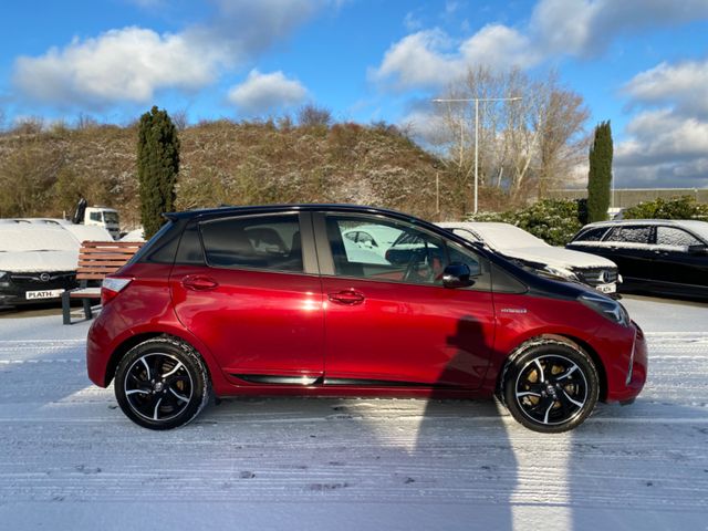 Toyota Yaris Hybrid Style Selection