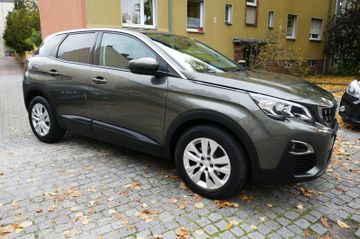 Fahrzeugabbildung Peugeot 3008 Active aus 1. Hand