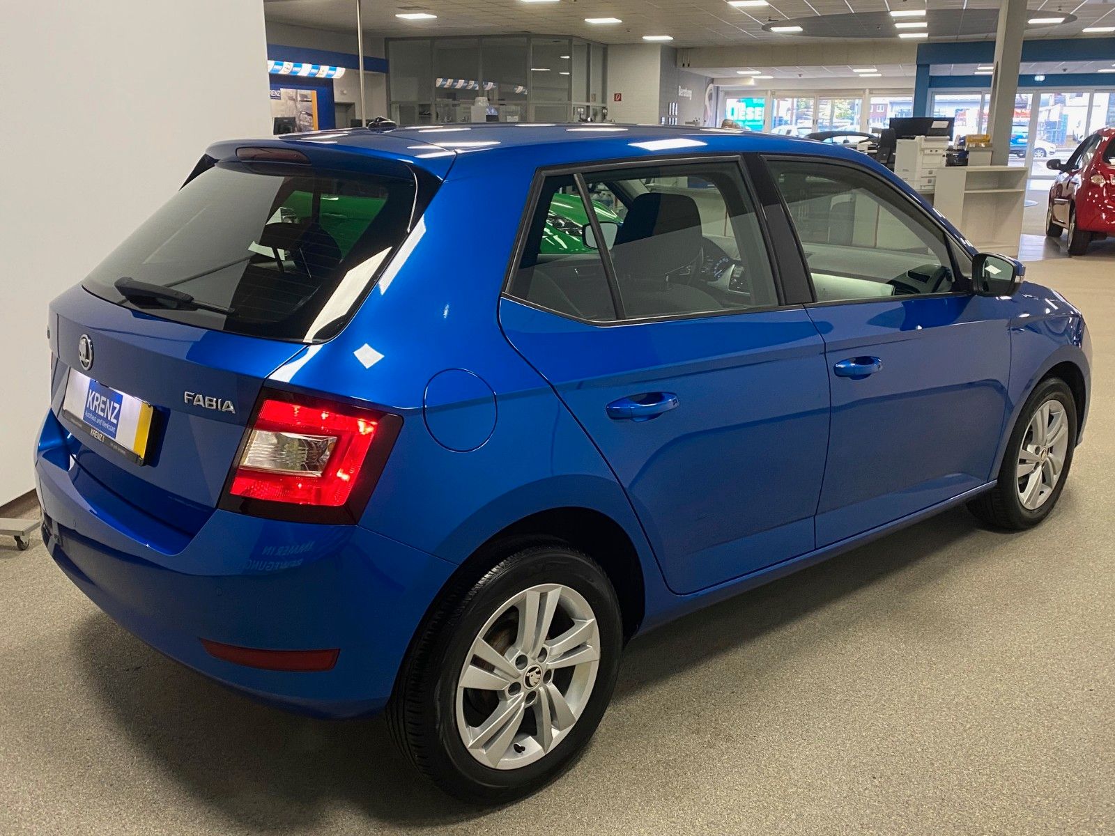Fahrzeugabbildung SKODA Fabia 1.0l TSI Ambition+KAMERA+AndroidAuto+ALU++