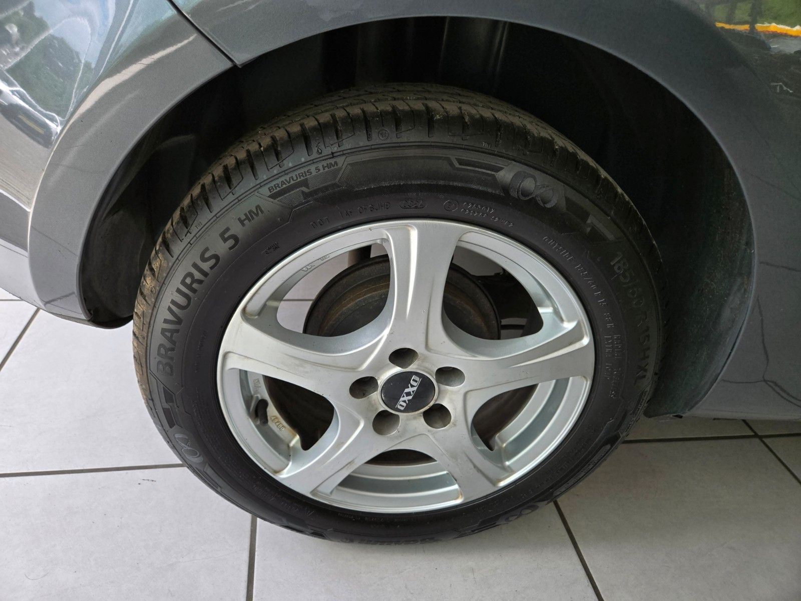 Fahrzeugabbildung SEAT Ibiza Lim. Reference Salsa