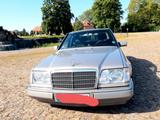 Mercedes-Benz E 220 E 220 - Mercedes-Benz E 220 aus 1994