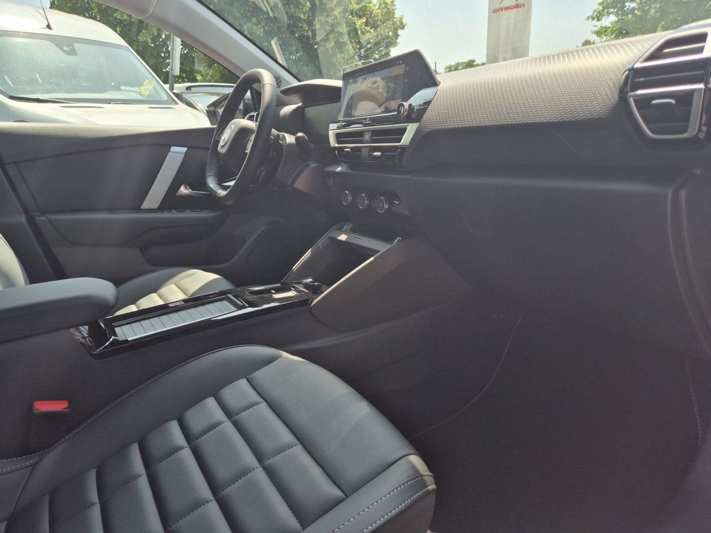 Fahrzeugabbildung Citroën C4 Max 1.2 PureTech 130 AT LED CarPlay SHZ