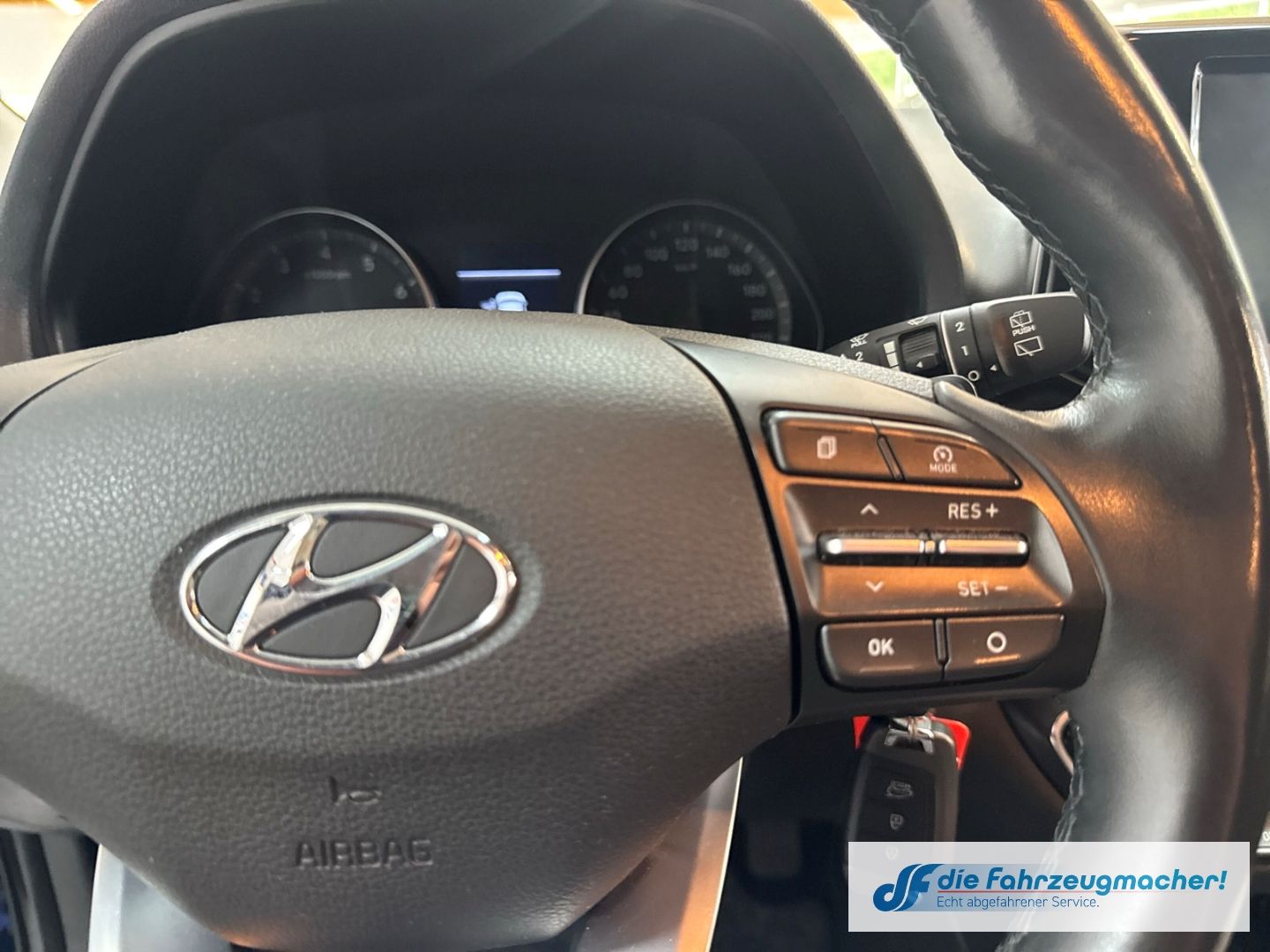 Fahrzeugabbildung Hyundai i30 YES! Navi Apple CarPlay Android Auto Mehrzon