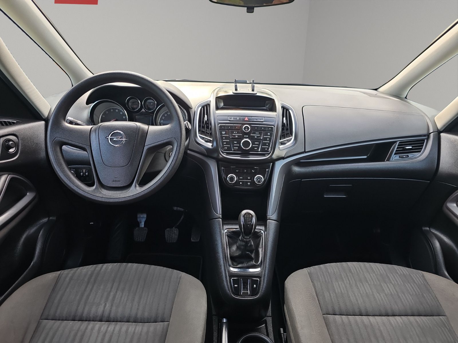Fahrzeugabbildung Opel Zafira C Tourer Selection 7-Sitze TÜV INSP. NEU