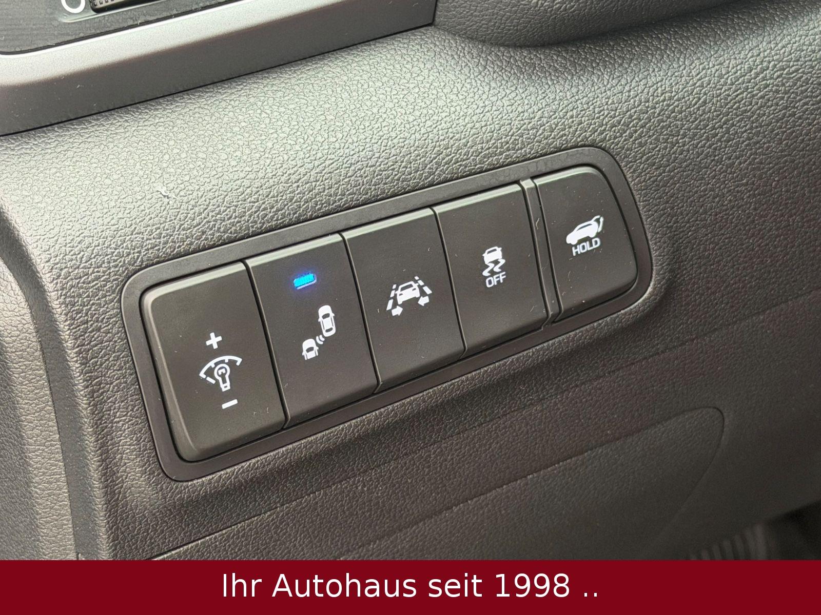 Hyundai Tucson 1.7 CRDi Premium Aut. *LED/AHK/CAM/LEDER*