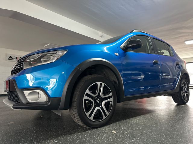 Dacia Sandero II Stepway Celebration Navi PDC Tempomat