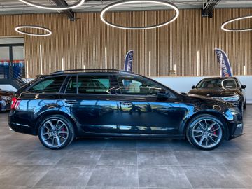 Skoda Octavia Combi RS 4x4 *PANO*NAVI*STANDHEIZUNG*AHK