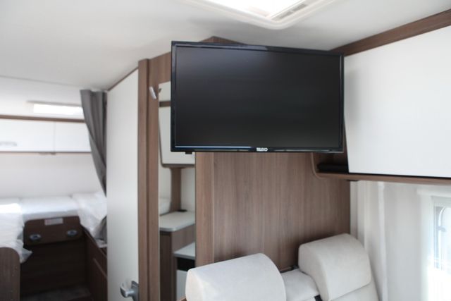 Carado V 337 PRO TV MARKISE KLIMAAUTOMATIK Navi Kamera