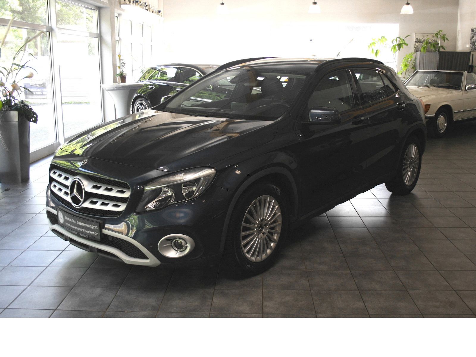 Fahrzeugabbildung Mercedes-Benz GLA 220 4M *Standheizung*Navi*Spiegel-Paket*