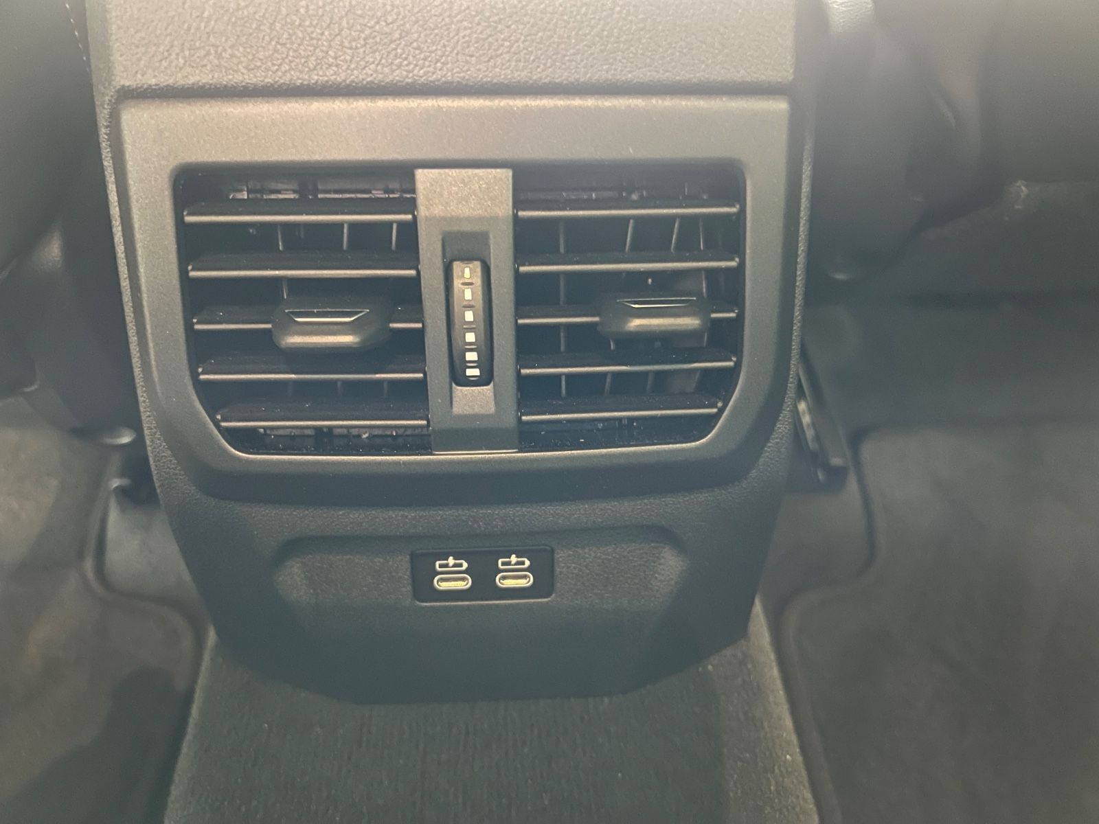 Fahrzeugabbildung BMW 116 M Sport Paket *Harman-Kardon*Kamera*