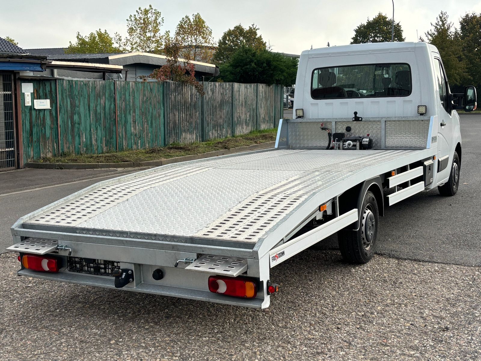 Fahrzeugabbildung Renault MASTER Abschleppwagen AHK 3,5t Klima Tempomat