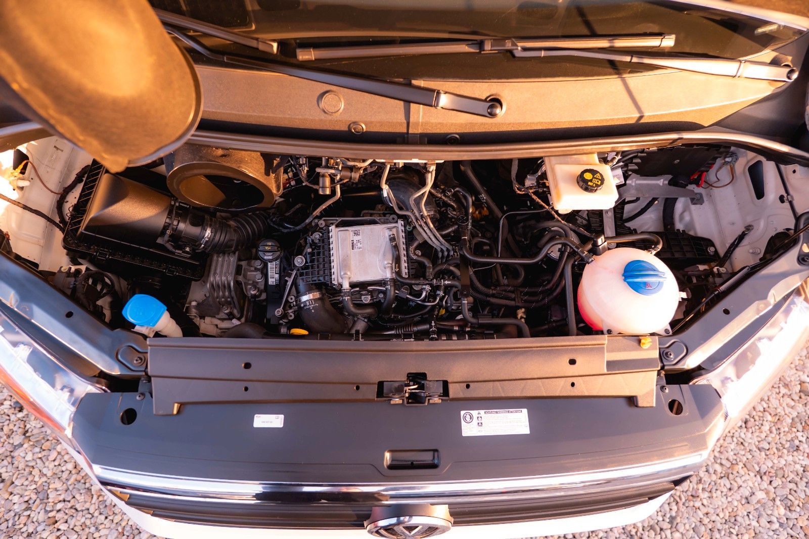 Fahrzeugabbildung Volkswagen Crafter Pritsche 35 DOKA lang FWD 7 Sitze 19%