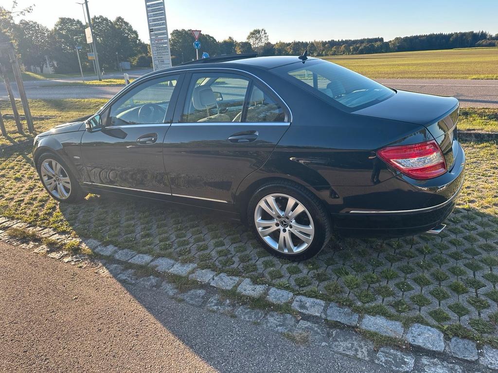 Mercedes-Benz C 220