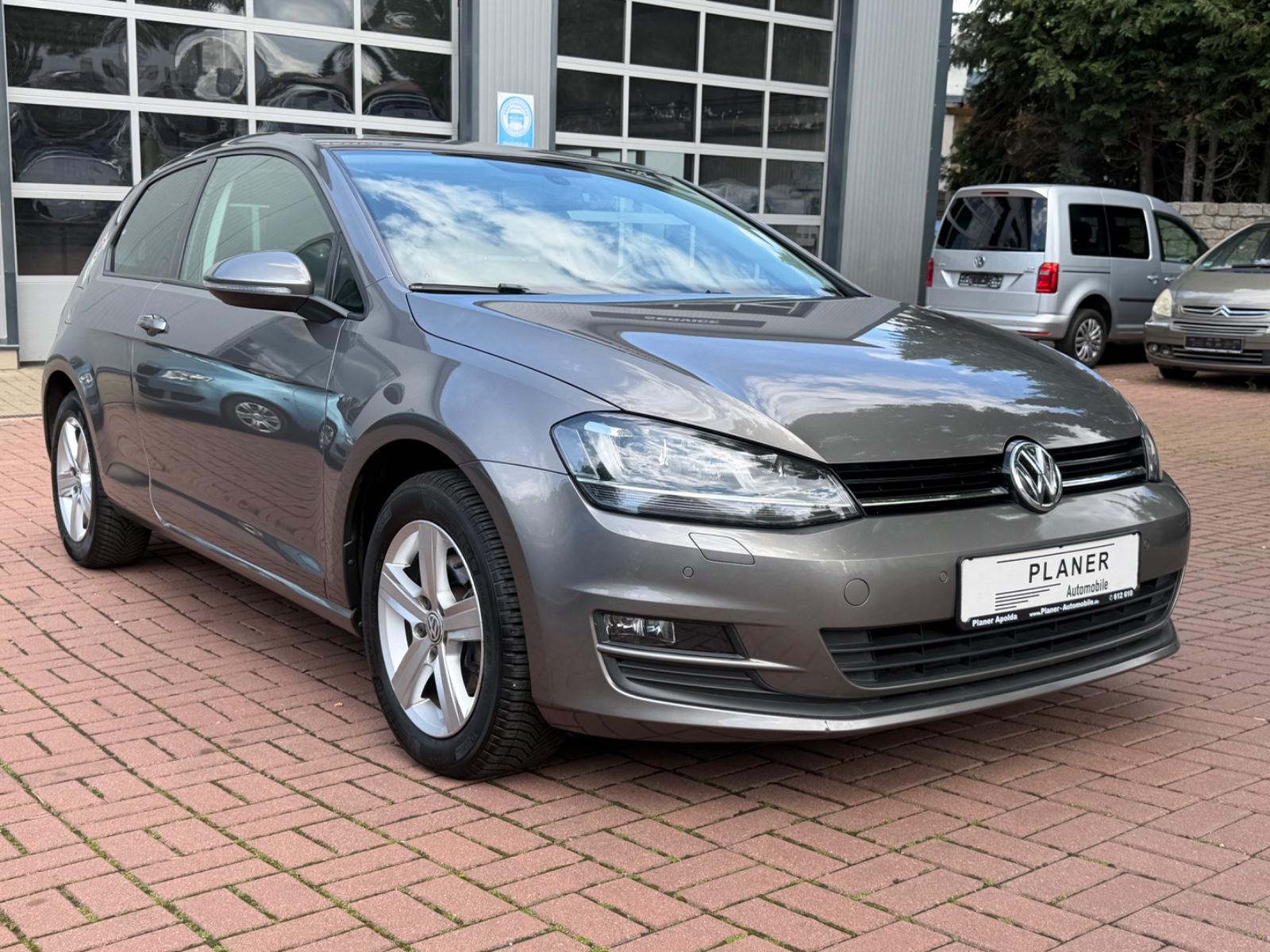 Volkswagen Golf VII Comfortline XENON Sitzh. 1.Hand HU neu