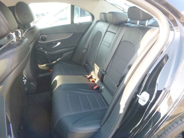 Fahrzeugabbildung Mercedes-Benz C 200 d Lim >NAVI/LED-Licht/SHZ/Parkassist/PDC<