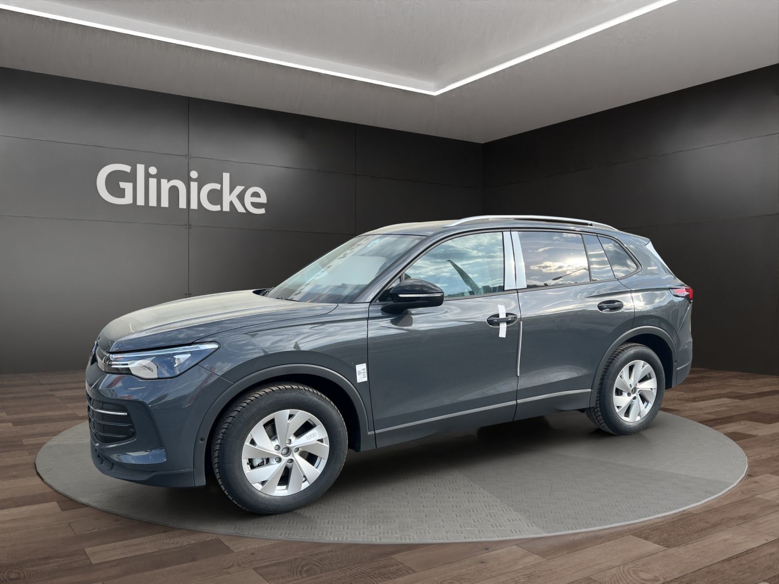 Volkswagen Tiguan - Bild 2