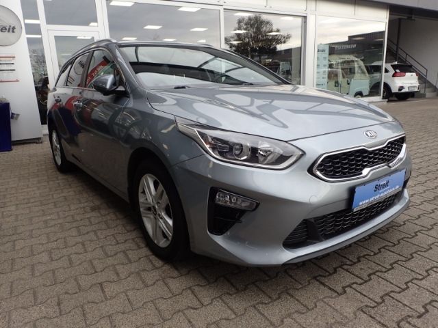 Fahrzeugabbildung Kia Ceed_sw 1.0 Edition 7 AHK R-Cam LHZ&SHZ Apple Ca