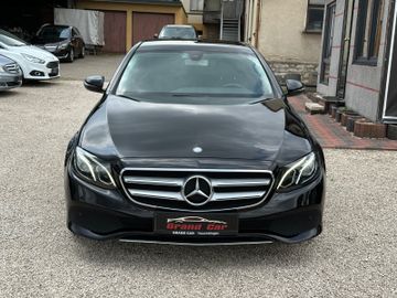 Mercedes E 220 - 2
