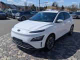 Hyundai Kona Elektro Edition 30+ NAVI SHZ KREL WÄPU  - weiße Hyundai KONA Elektro