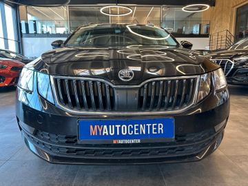 Skoda Octavia *ACC*PDC*NAVI*2-Zonen*Car-PLAY*