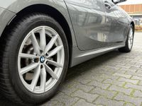 BMW 330 - Vorschau Bild 28