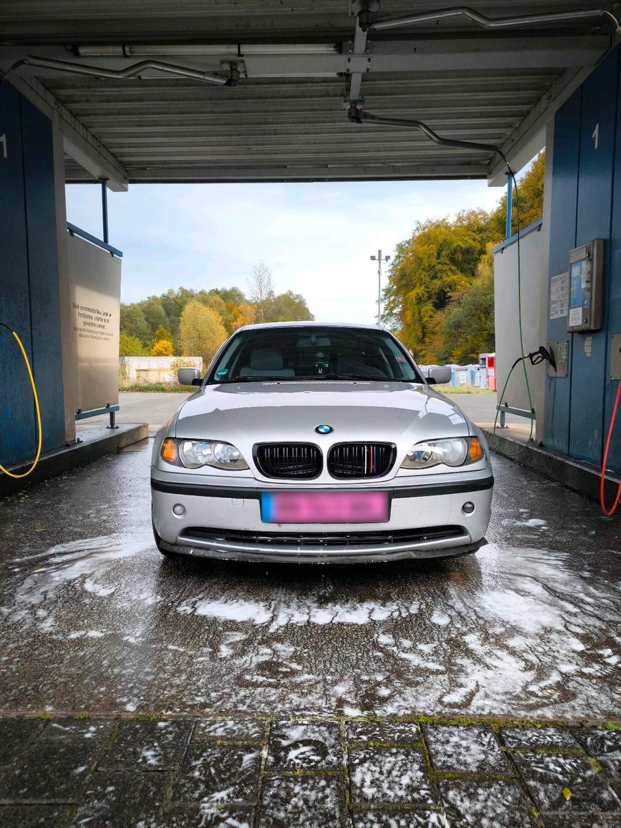 BMW 320