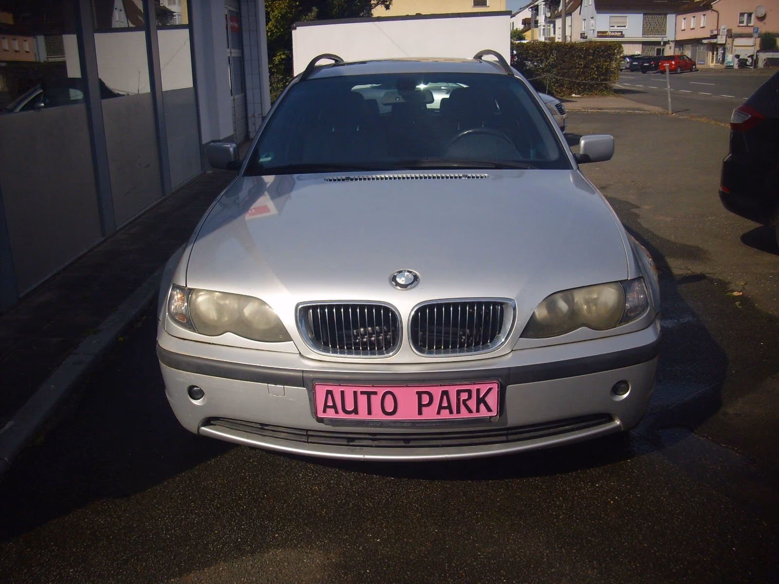 BMW 318i touring Edition Lifestyle Benzin / LPG Gas